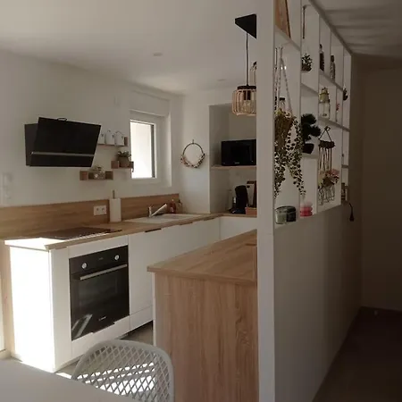 Apartment G De Laure *